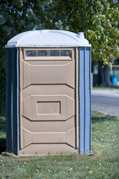 Best Luxury portable toilet rental  in Waynesville, OH
